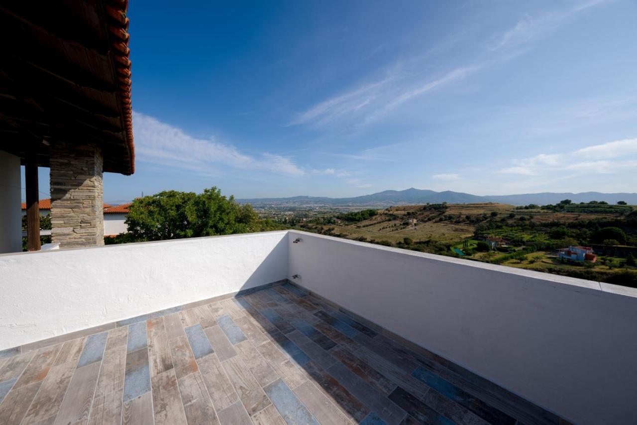 Archontiko Alexandros Luxury Suites Kardiá Exterior photo
