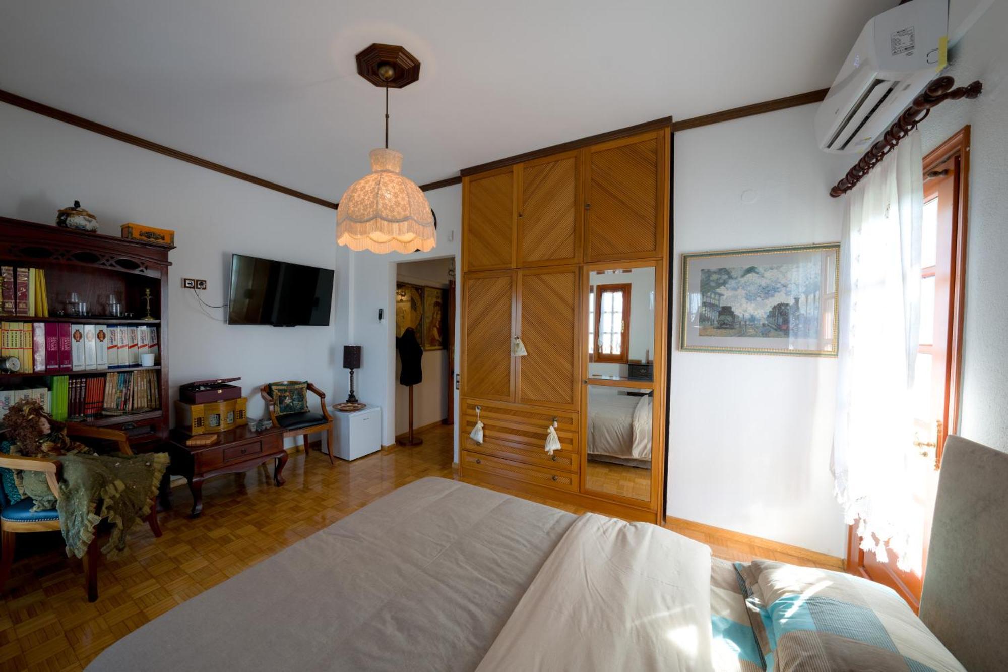 Archontiko Alexandros Luxury Suites Kardiá Exterior photo