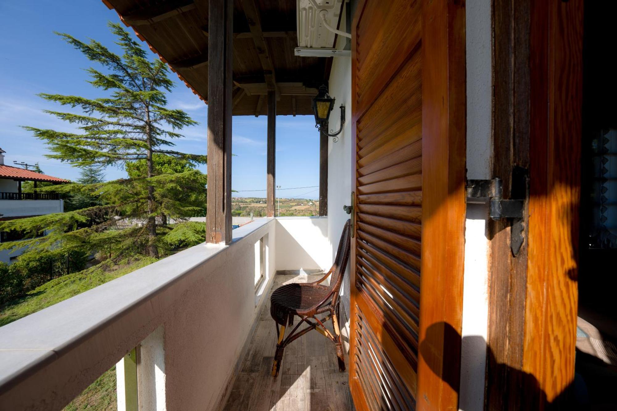 Archontiko Alexandros Luxury Suites Kardiá Exterior photo