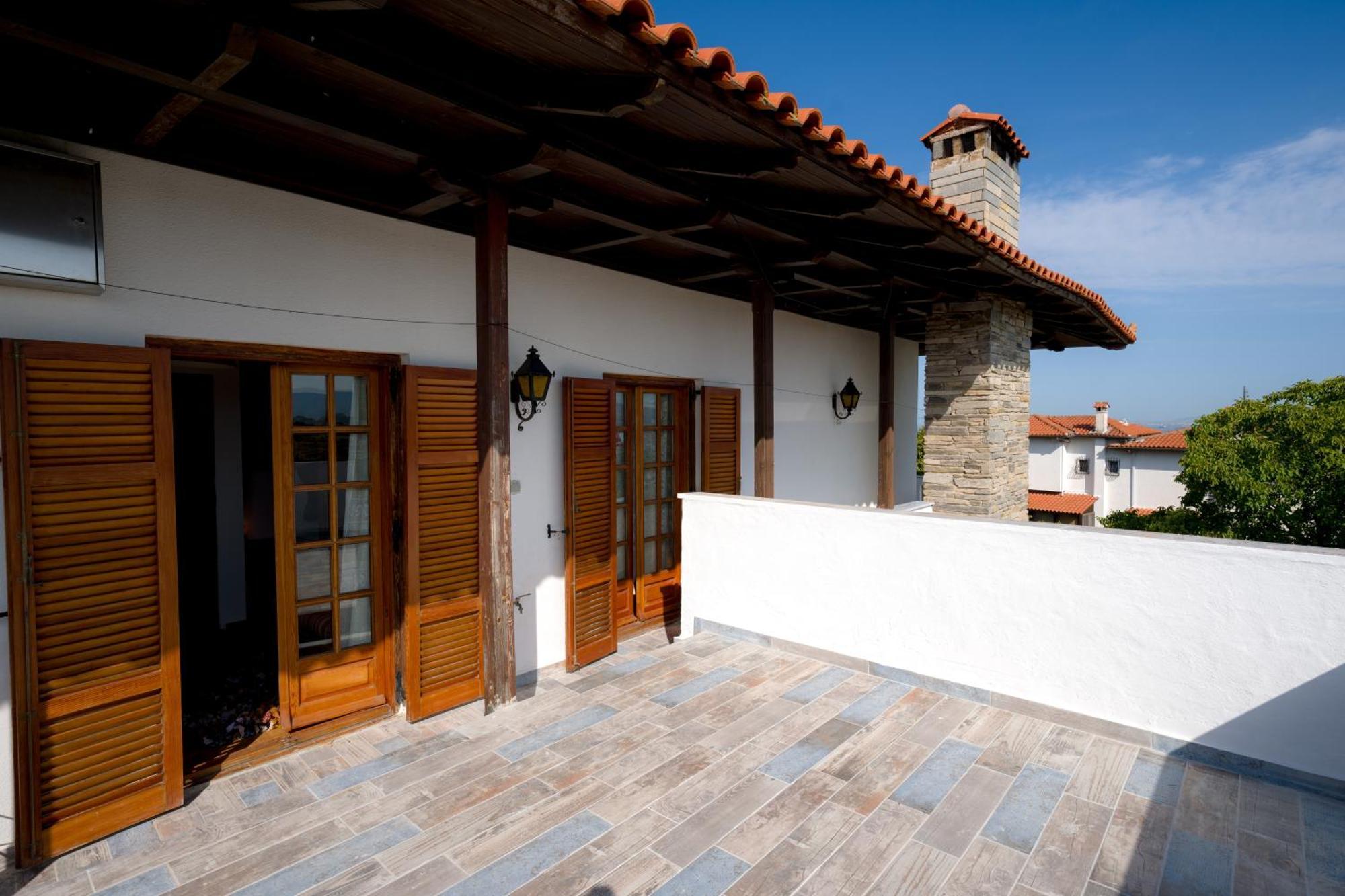 Archontiko Alexandros Luxury Suites Kardiá Exterior photo