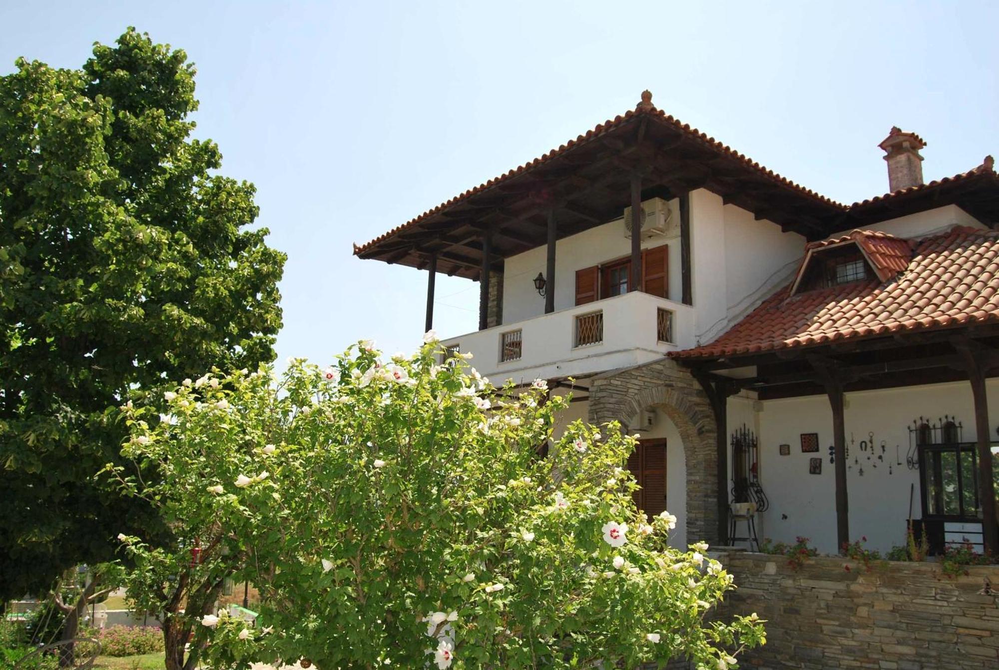 Archontiko Alexandros Luxury Suites Kardiá Exterior photo
